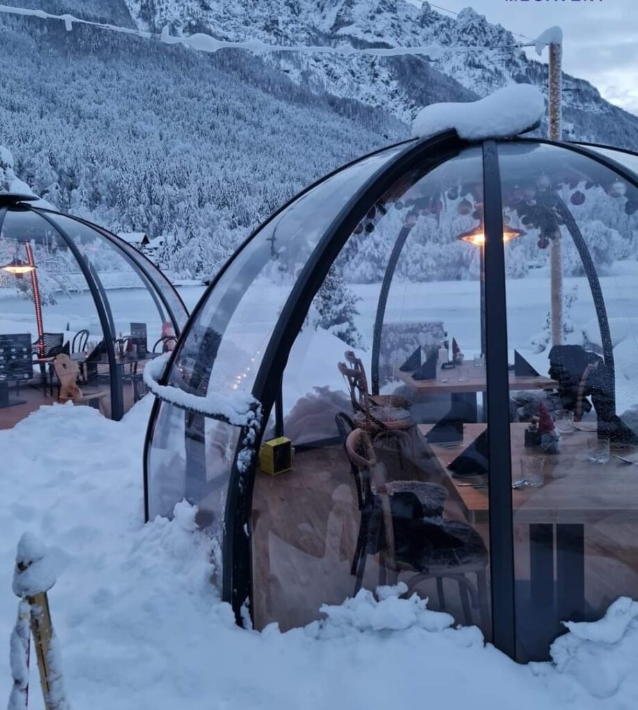 Dining Igloos All weather Comfort